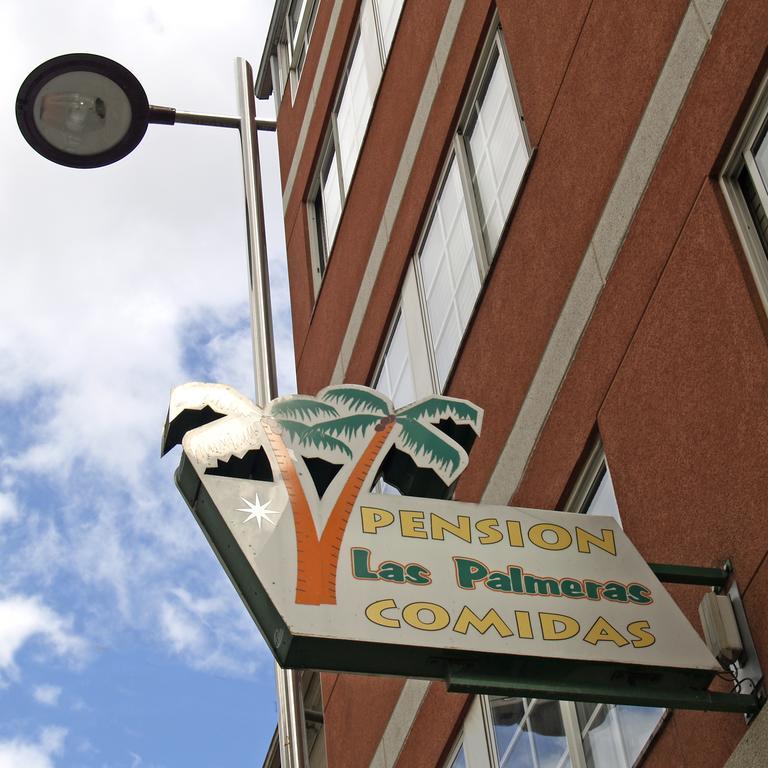 Pension Las Palmeras Lalín Esterno foto