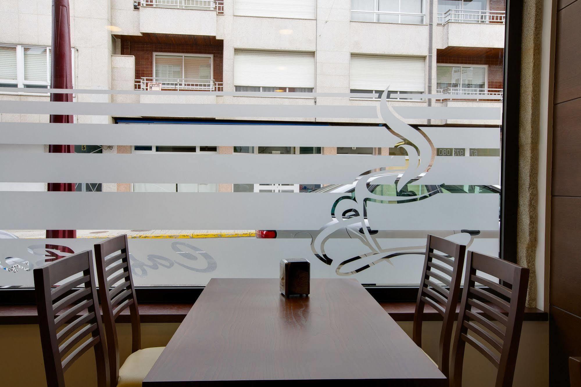 Pension Las Palmeras Lalín Esterno foto